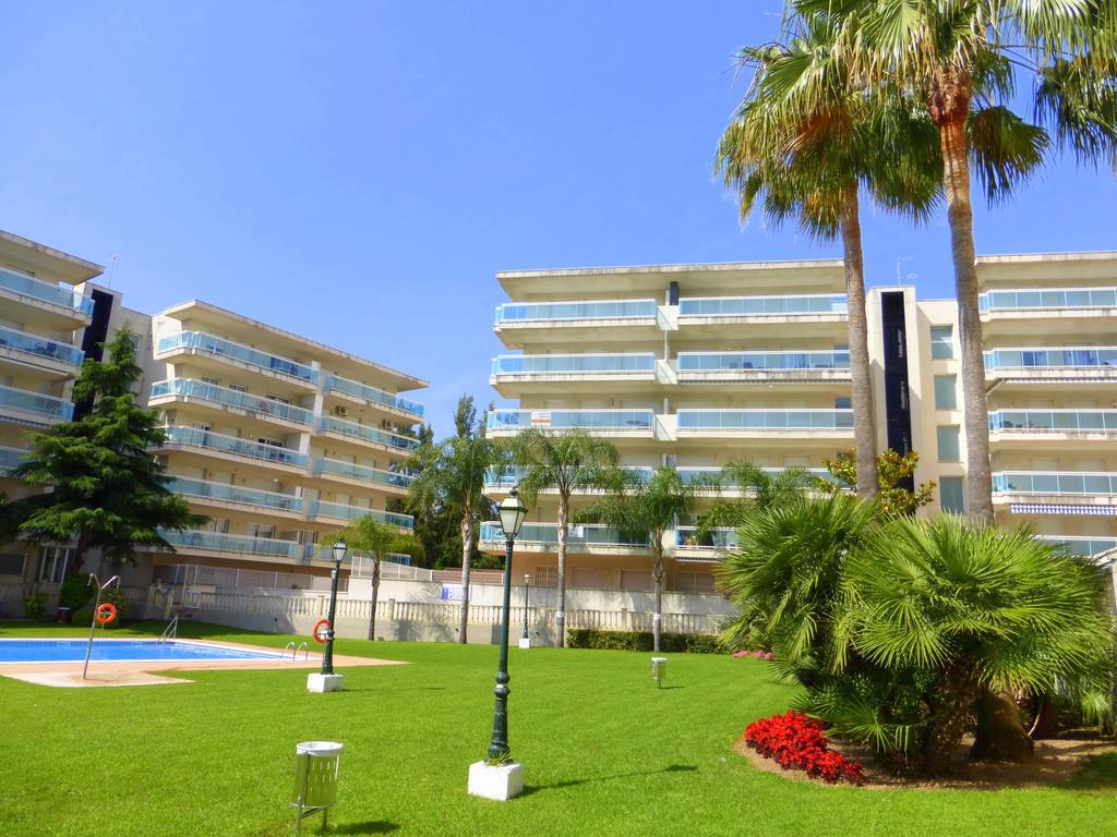 Rentalmar Ventura Village Салоу Екстер'єр фото